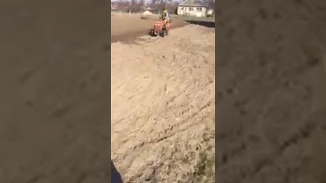 Т-010 ХТЗ 012 КМЗ пахота с доработками тяги хватает. УД-25 смотреть онлайн