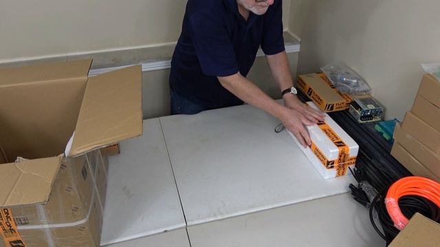 QueenAnt V2.0 - Unboxing смотреть онлайн