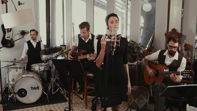 Baila Nova - Quando O Outono Vem (When Autumn Falls) смотреть онлайн