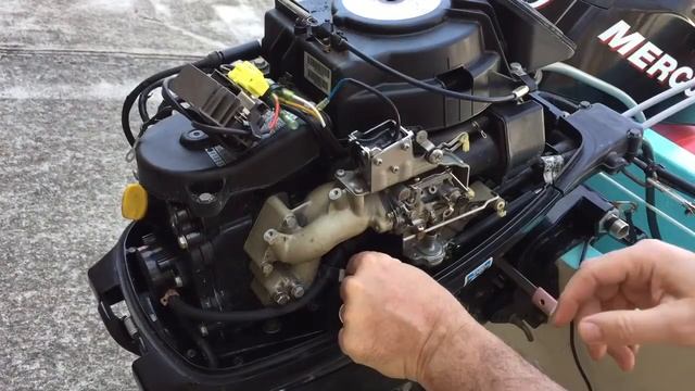 2009 Mercury 20 HP 4-stroke carburetor removal. смотреть онлайн