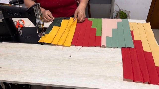 IDEIA DE TAPETE DE RETALHOS USANDO FAIXAS! FICOU LINDO смотреть онлайн