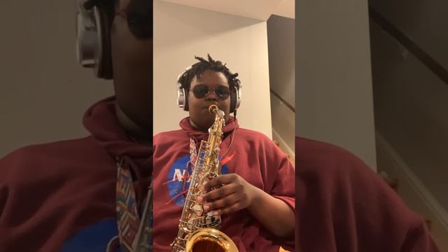 Isfahan - Duke Ellington смотреть онлайн