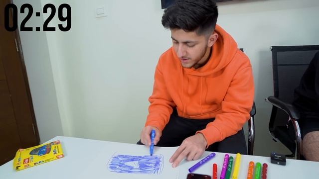 WHO DRAWS IT BETTER TAKES THE PRIZE | DRAWING CHALLENGE смотреть онлайн