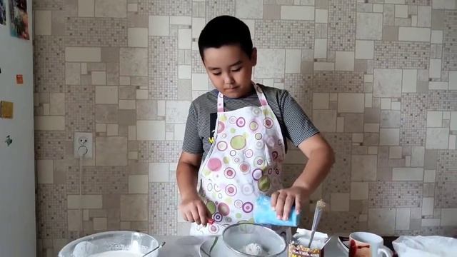 Керим готовит шоколадные маффины смотреть онлайн