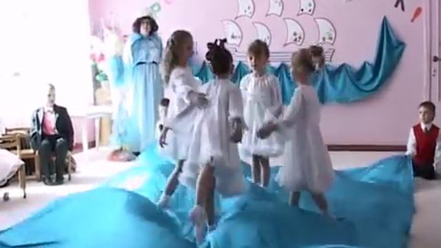 танец чаек на выпускном.avi смотреть онлайн