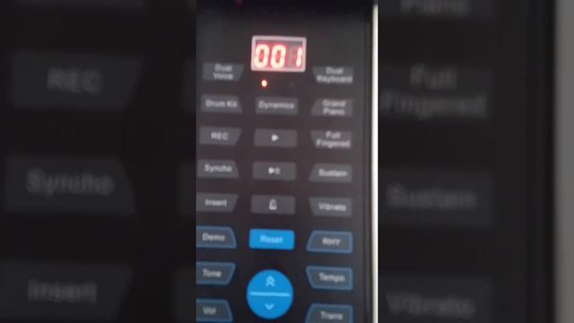 Посторонние шумы в пианино смотреть онлайн