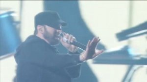 Eminem full performance 2020. Эминем полное выступление.