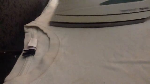 Как наклееть (прижечь) стикер на майку смотреть онлайн