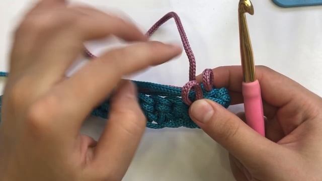 Невероятно красивый ковёр из полиэфирного шнура. Узор жаккард смотреть онлайн