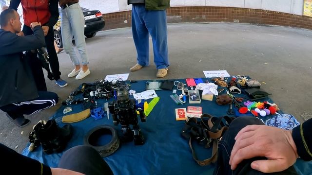 Продаю барахло с помойки на Барахолке. смотреть онлайн