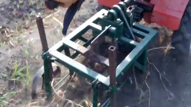 Копка картошки грохотной копалкой " Булаточка КМ 3" смотреть онлайн