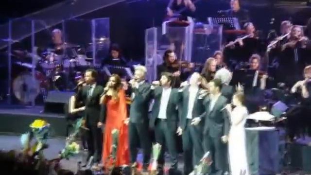 08.03.2013 - NDdP - Belle, Le Temps des Cathedrales смотреть онлайн