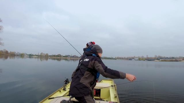 ОГРОМНЫЕ ПРИМАНКИ на щуку. Favorite Team с Максимом Нестерцовым. смотреть онлайн