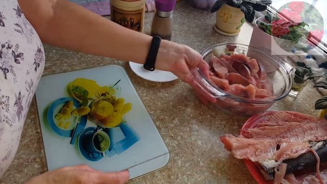 Кета малосольная. Один раз попробуете и потом всегда будете делать только так. смотреть онлайн