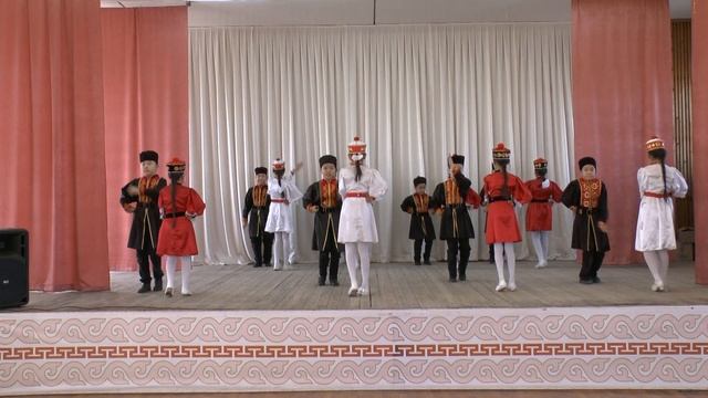 народный танец, ансамбль "Цагда", 10-13 лет, КНГ, танец Байрин би смотреть онлайн