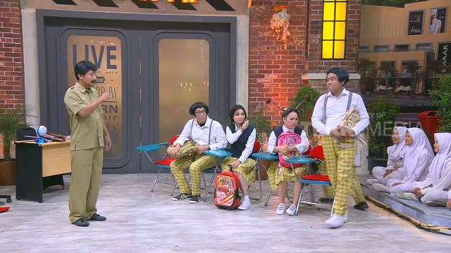 OPERA VAN JAVA | Rina Nose Menantang, Mpok Alpa Bergoyang (21/10/18) Part 4 смотреть онлайн