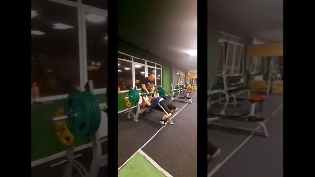Проходка в жиме лёжа 350 кг на 10 раз топ ? 1 в мире ? смотреть онлайн