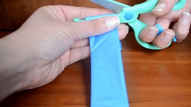 Лайфхак  Как сделать пряжу из целофановых пакетов