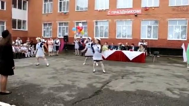 Флешмоб танец на последний звонок смотреть онлайн