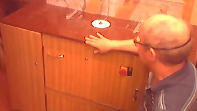 Копия видео "большой фрезерный стол /самодельный/" 1часть смотреть онлайн