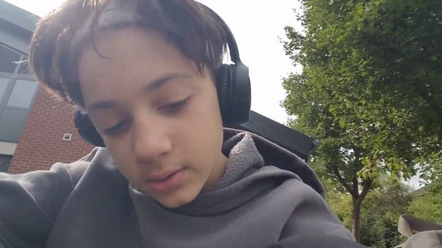 Вообщеи сегодня снимать точно не буду а все завтра буду тоесть послезавтра ждите долгожданный ролик смотреть онлайн