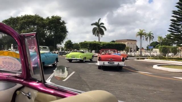 Havana Taxi Tour смотреть онлайн