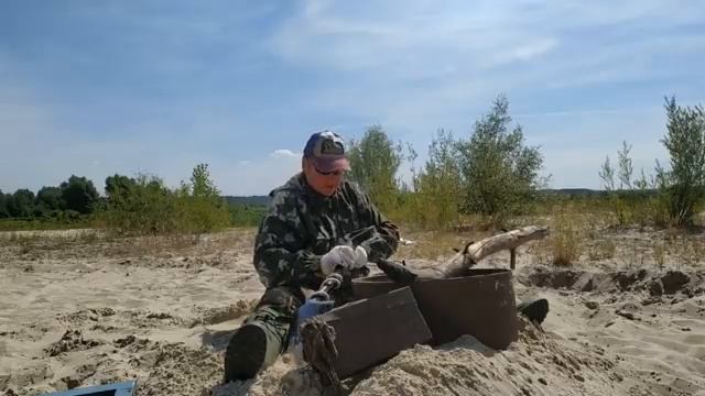 КЛАД! ПОЛНОЕ ВЕДРО ЗОЛОТА НАШЕЛ В ПОДЗЕМЕЛЬЕ! смотреть онлайн
