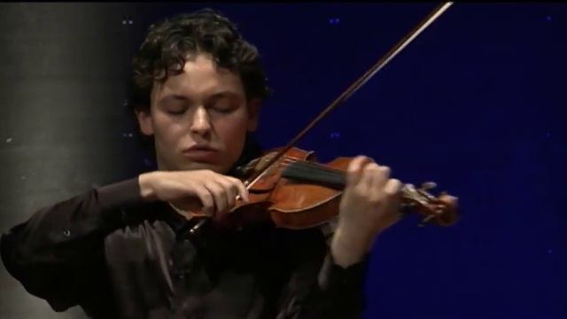 Yevgeny Kutik plays Bach - Adagio from Sonata No. 3 in C Major смотреть онлайн