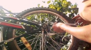 Как насадить и подтянуть цепь на велосипеде