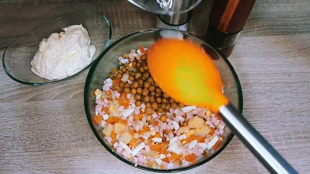 ?Салат ОЛИВЬЕ/Салат Дебеф смотреть онлайн
