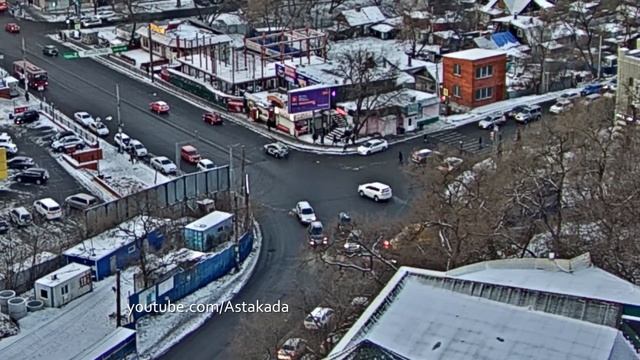 Astakada Владивосток ДТП 16 января 2019 Океанский проспект Дальпресс Subaru Forester и Honda Fit