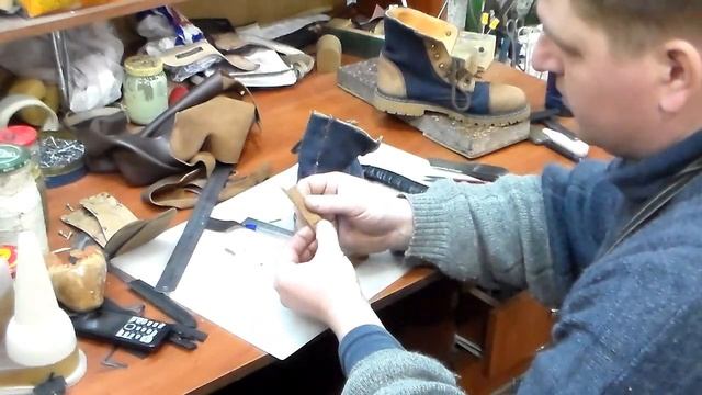 Разлезся задний шов. Делаю декоративную латку. Ремонт обуви смотреть онлайн