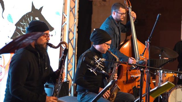 Pierino e il lupo in jazz - Ettore Fioravanti quartett, G Partipilo sax e Silvana Kuhtz voce смотреть онлайн