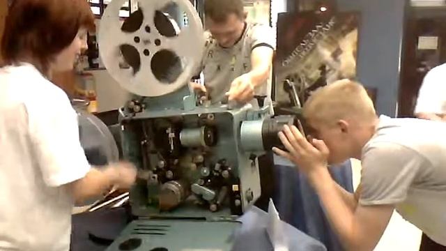 Киномеханики,едрён!!!!! смотреть онлайн