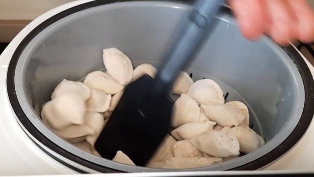 Пельмені у мультиварці