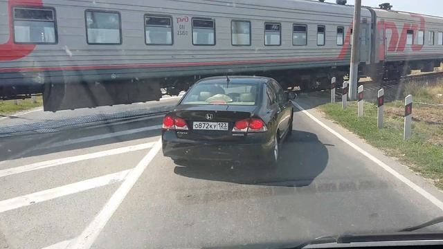 Проезд на красный свет через сплошную смотреть онлайн