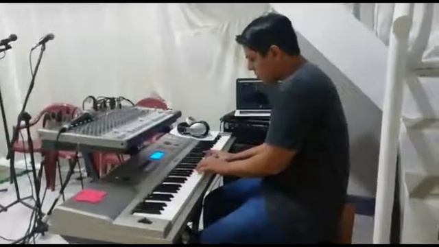 Demo Piano (Uso De Kontakt) смотреть онлайн