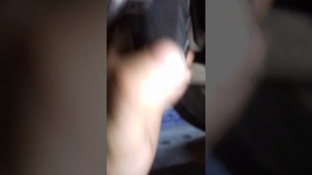 Замена моторного масла Ниссан Альмера G15 часть1