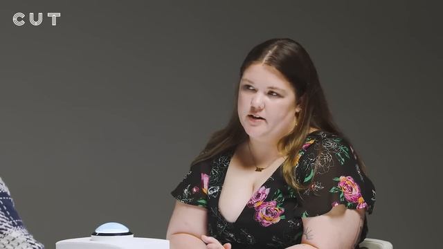 Big Girl REFUSES To Be Rejected | THE BUTTON смотреть онлайн