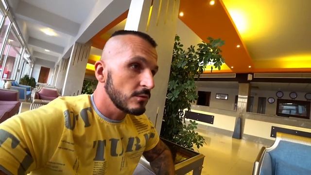 Не хотят ехать такси и убер в Марса Алам / Бюджетный отель с красивым рифом MG ALEXANDER смотреть онлайн