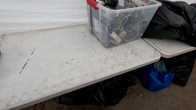 We Found a Video Game GOLD MINE at the Flea Market! смотреть онлайн