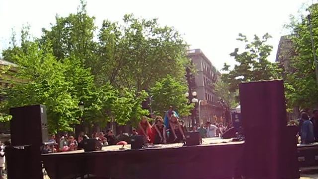 Барселона. День земли. Индийский танец смотреть онлайн