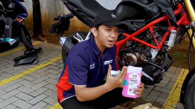 GANTI CAIRAN COOLANT WARNA PINK DI CB150R! GAK DI CAMPUR LAGI? смотреть онлайн