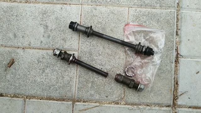 Лопнула задняя ось у велосипеда. Ремонт велосипеда .The Rear Axle Of The Bike Burst. Bicycle Repair