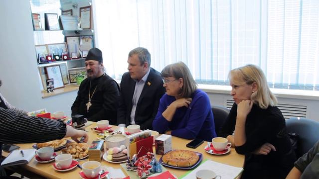 Круглый стол "Православные классы в светских школах" смотреть онлайн