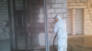 Очистка от сажи и копоти стен и потолков в новостройке.