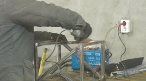 Как сделать стул в стиле ЛОФТ из профильной трубы?