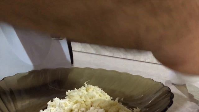 Хрен по домашнему, оригинальный способ защиты от едких газов выделяемых хреном смотреть онлайн