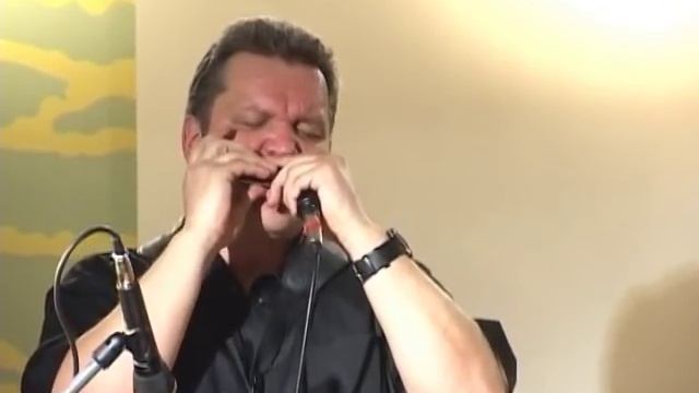 Bach on chromatic harmonica смотреть онлайн