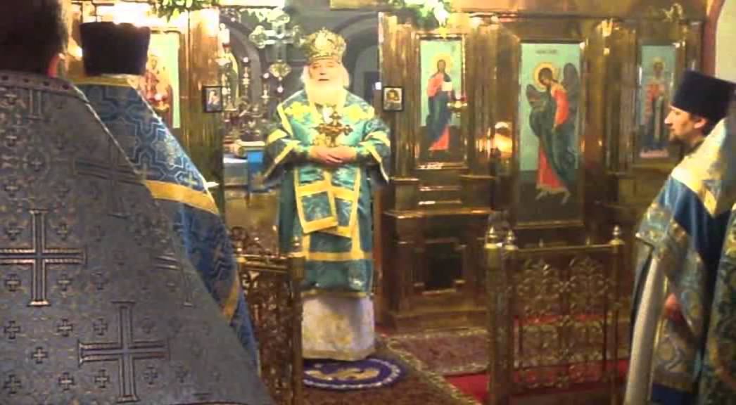Праздничная Литургия на престольный праздник смотреть онлайн